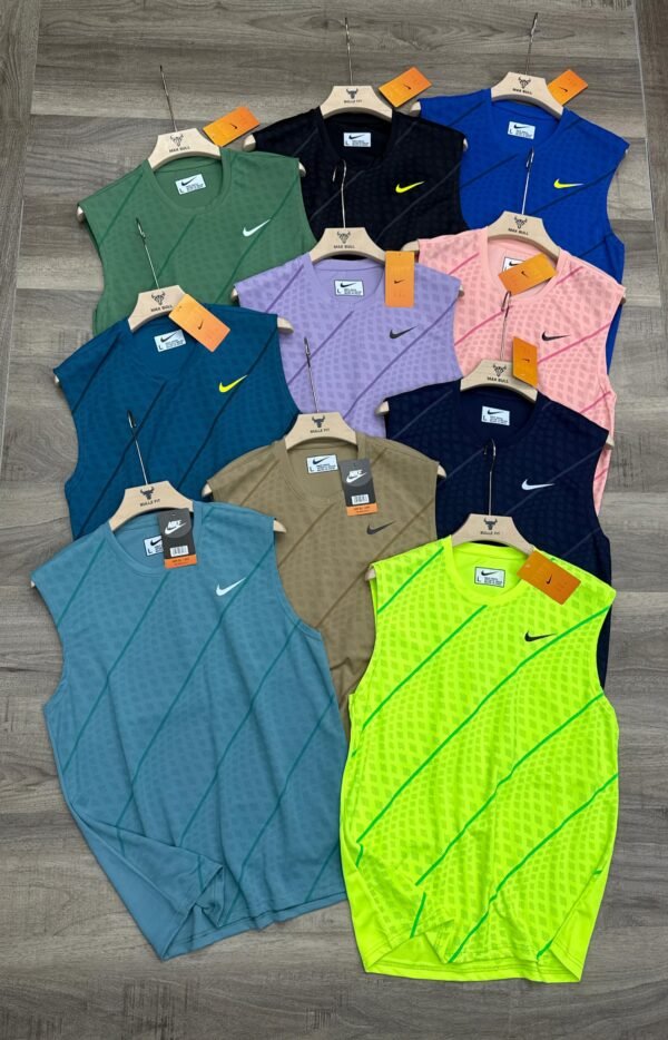 NIKE SLEEVELESS