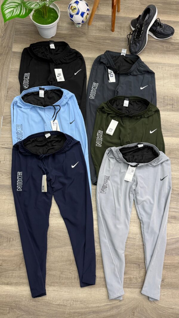 NIKE NETED TRACK PANT