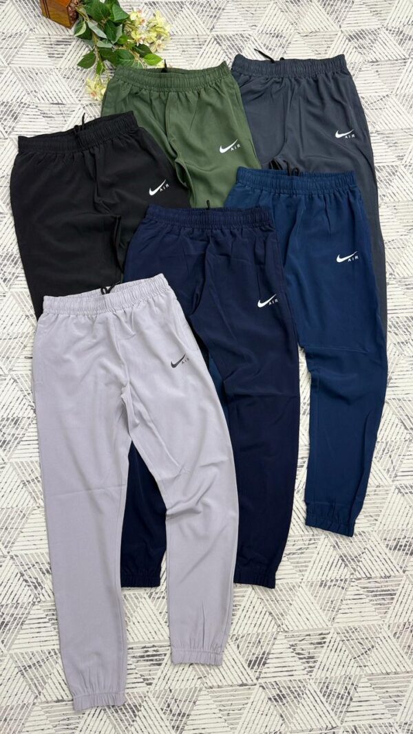 NIKE AIRMAX JOGGER